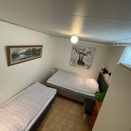 Kaellarlaegenhet Centrumvaegen Gusum Extérieur photo